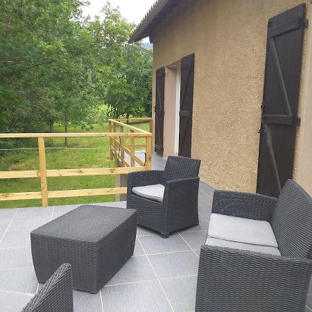 Belle Maison Proche De La Ville Et Du Lac Belcaire Exterior foto