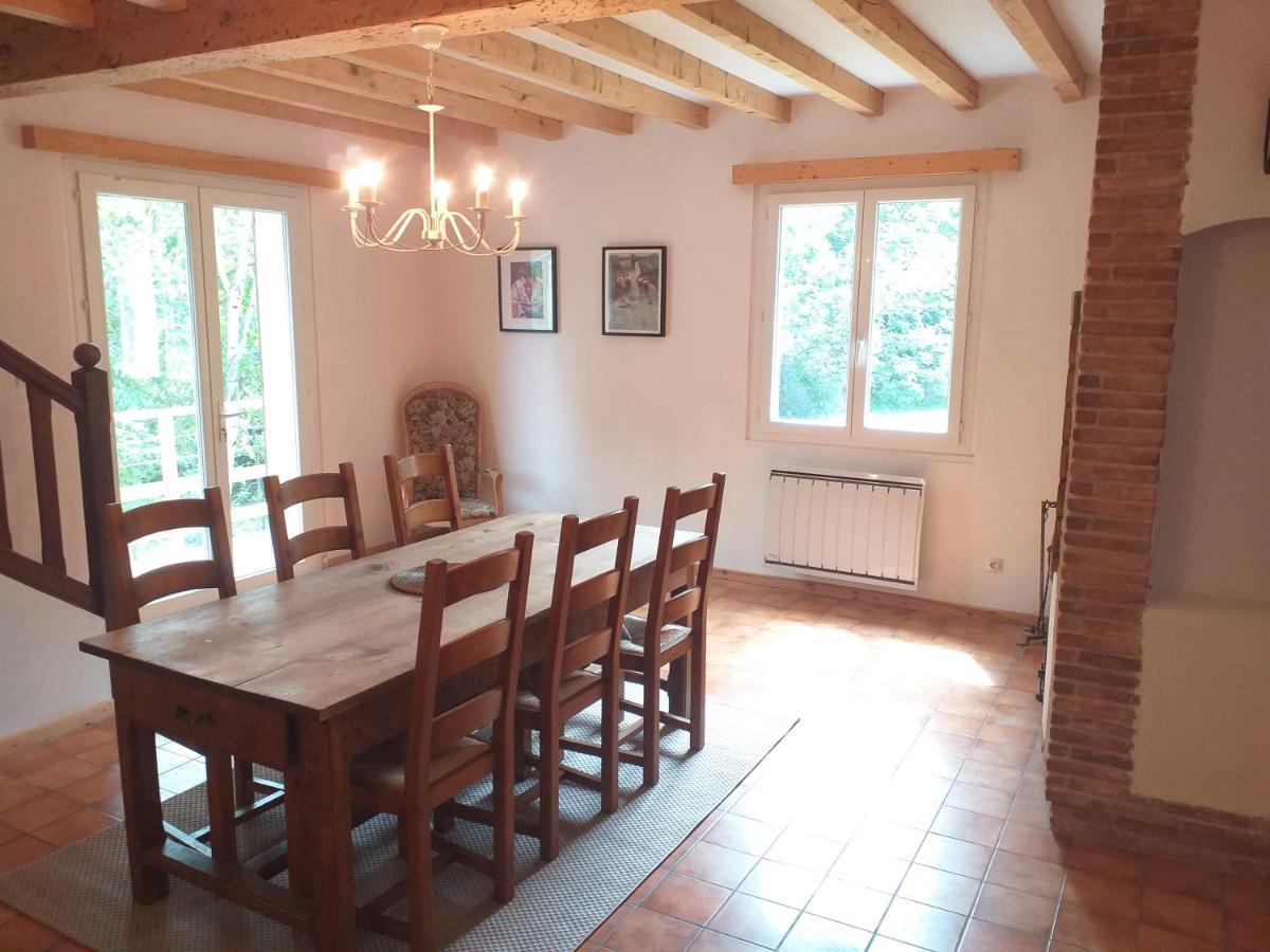 Belle Maison Proche De La Ville Et Du Lac Belcaire Exterior foto